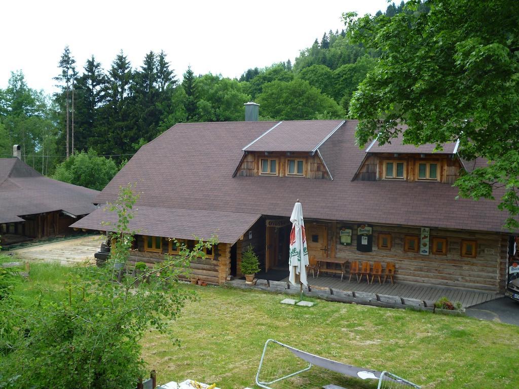 Osvezovna Kandahar Hotell Železná Ruda Exteriör bild
